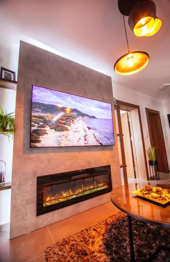 Royal Luxury Apartment ורסאק מראה חיצוני תמונה