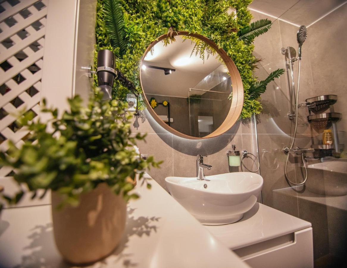 Royal Luxury Apartment ורסאק מראה חיצוני תמונה