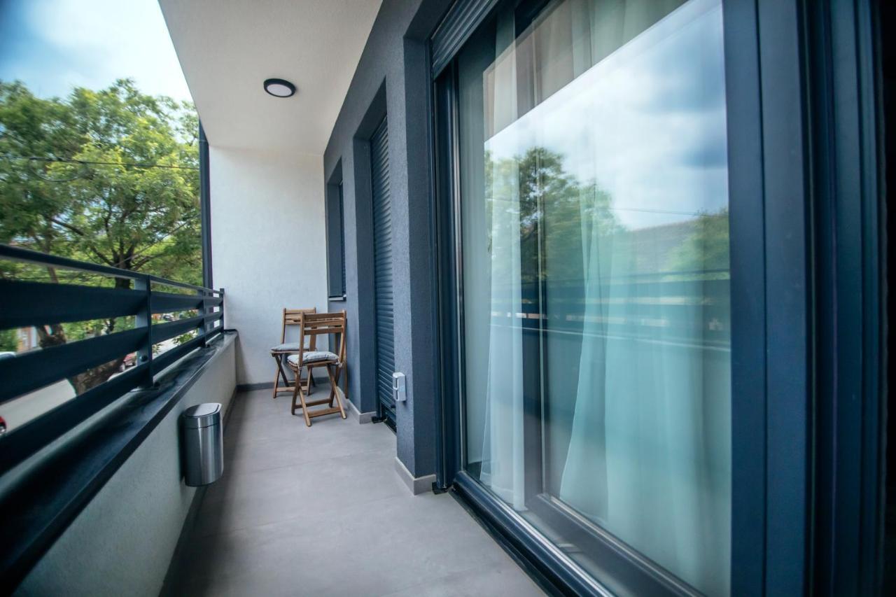 Royal Luxury Apartment ורסאק מראה חיצוני תמונה